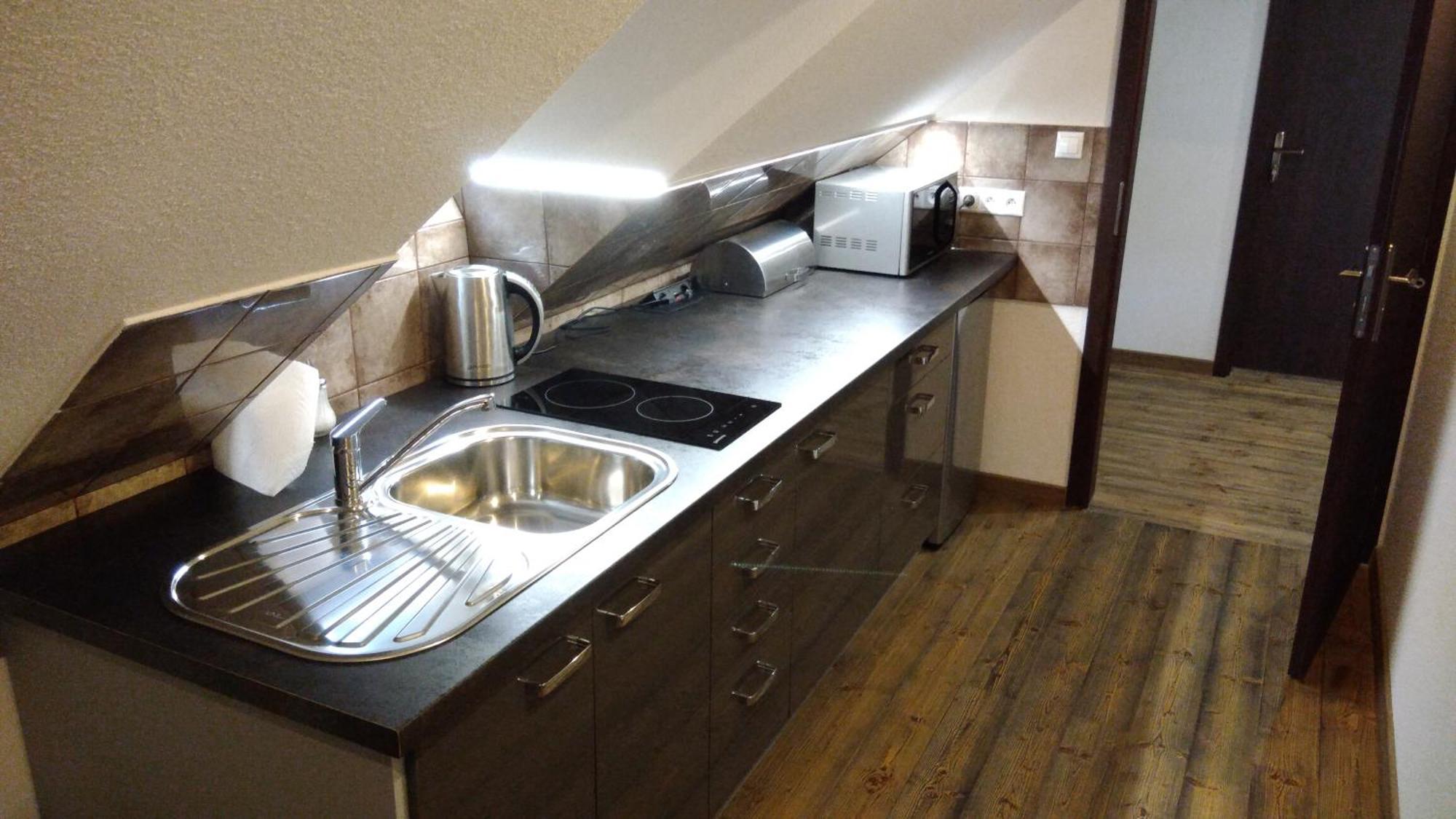 Liptovský Mikuláš Apartman Route 18 מראה חיצוני תמונה